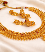 Pink kemp necklace set