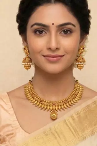 Pink kemp necklace set