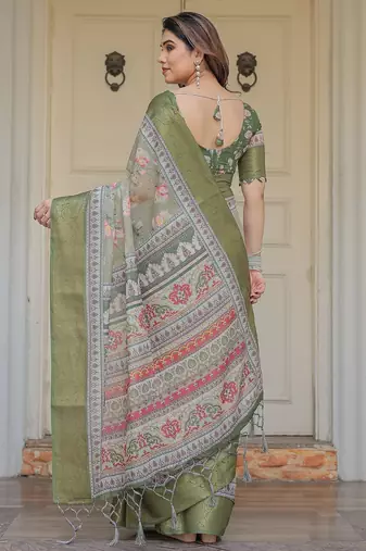 Handloom cotton floral pattern printed saree with 5.5 meter saree & blouse