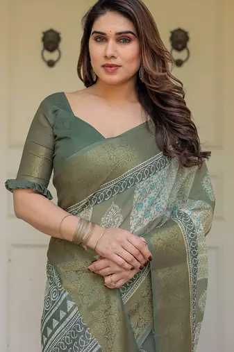 Lightweight handloom cotton floral printed saree for daily wear with blouse