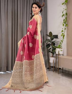 Linen weaved with golden zari linen weaved with golden zari blend handloom saree with floral motif and tassel border 3