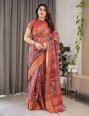 Soft handloom linen weaved with golden zari floral saree with tassels     includes 0.8m blouse 2