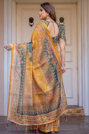 Soft & comfortable handloom cotton floral printed saree with blouse