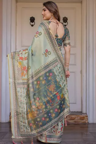 Stylish handloom cotton floral print saree with matching blouse piece