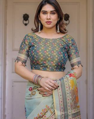 Stylish handloom cotton floral print saree with matching blouse piece 5