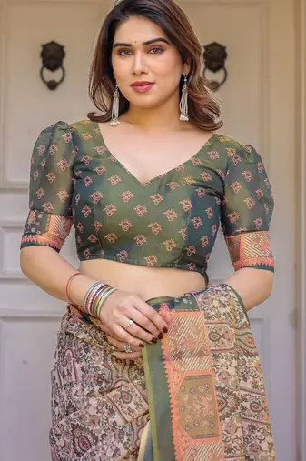 Lightweight handloom cotton floral printed saree for daily wear with blouse