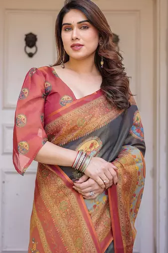Ethnic handloom cotton printed saree with floral pattern & blouse piece