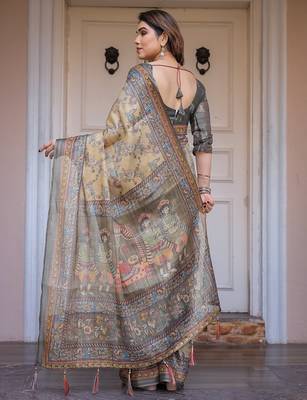Designer handloom cotton floral print saree with attached blouse fabric 3