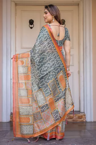 Soft handloom cotton floral printed saree with 5.5m saree & blouse piece