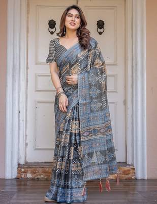 Elegant handloom cotton printed saree with floral design & blouse piece 2
