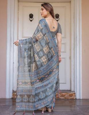 Elegant handloom cotton printed saree with floral design & blouse piece 3