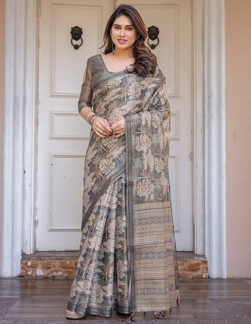 Women's handloom cotton floral print saree with attached blouse piece