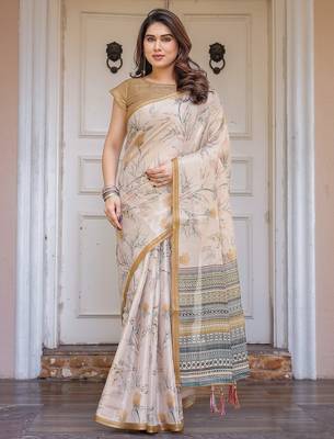 Elegant handloom cotton printed saree with floral design & blouse piece 2