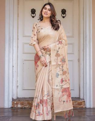 Women's handloom cotton floral print saree with attached blouse piece 1