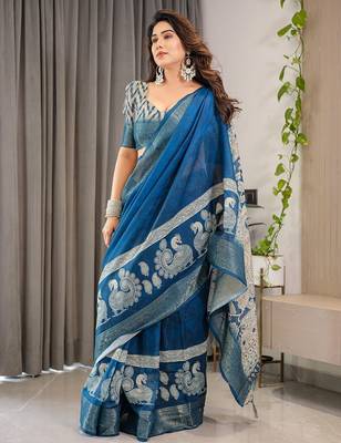 Pastel floral handloom linen weaved with golden zari saree with pallu tassels & blouse piece 3