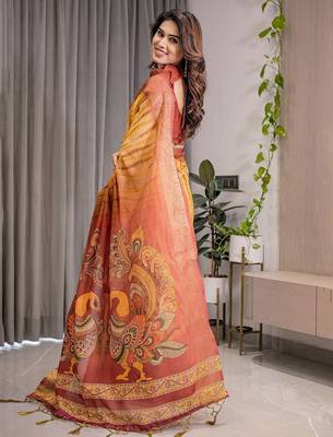 Printed handloom linen weaved with golden zari saree for women with floral design and tassels 3