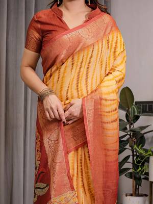 Printed handloom linen weaved with golden zari saree for women with floral design and tassels 4