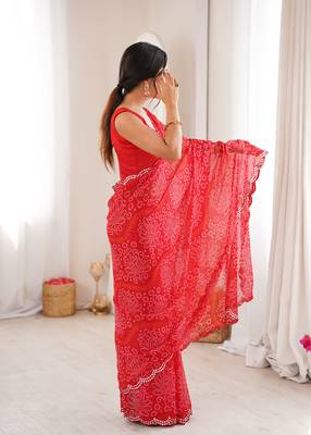  georgette bandhani print saree with mirror work & cutwork border 3