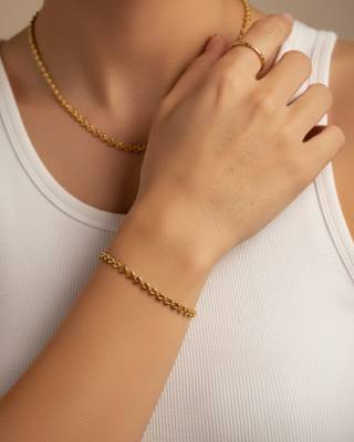 Elegant Eternal Love Woven Chain Bracelet for Women | 18K Gold Plated Anti-Tarnish Stainless Steel Jewellery 3
