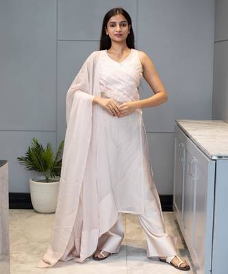 Pastel pink suit set with dupatta with farsi pants 3