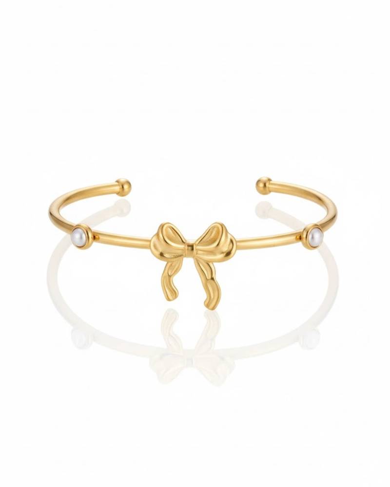 Pearl bow bracelet