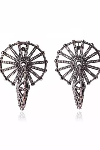 Vintage wheel danglers