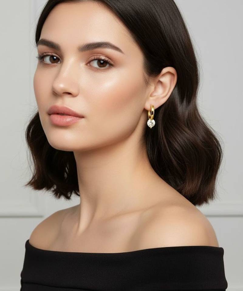 Golden halo pendant huggies