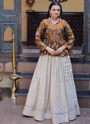 Womens Bollywood Style Zari Embroidered with Mirror Lace Embellished work Lehenga Choli 2