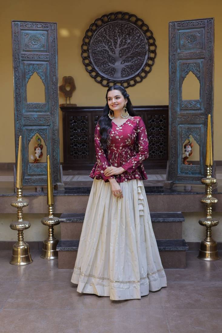 Womens New Bollywood Style Zari Embroidered with Mirror Lace Embellished work Lehenga Choli