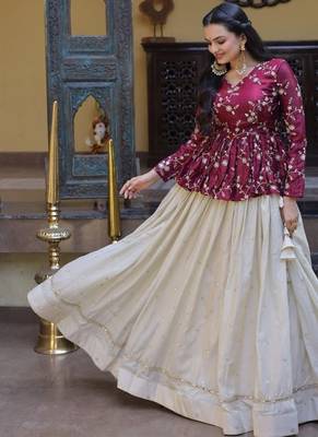 Womens New Bollywood Style Zari Embroidered with Mirror Lace Embellished work Lehenga Choli 3