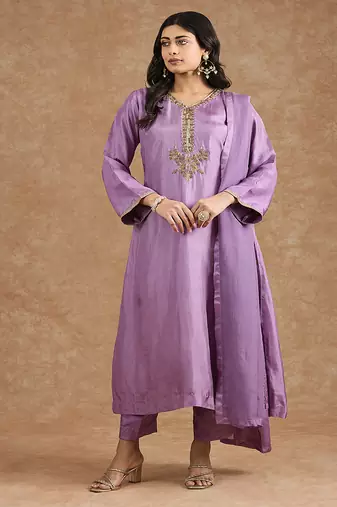 Dull purple opara silk hand embroidered kurta set