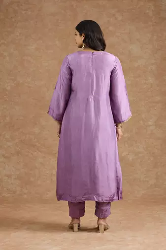 Dull purple opara silk hand embroidered kurta set