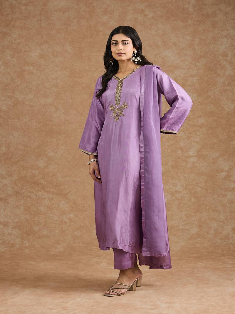 Dull purple opara silk hand embroidered kurta set