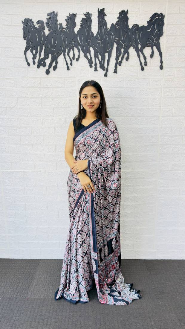 Black Color Mirror And  Latkan Pallu Border Work Satin Saree