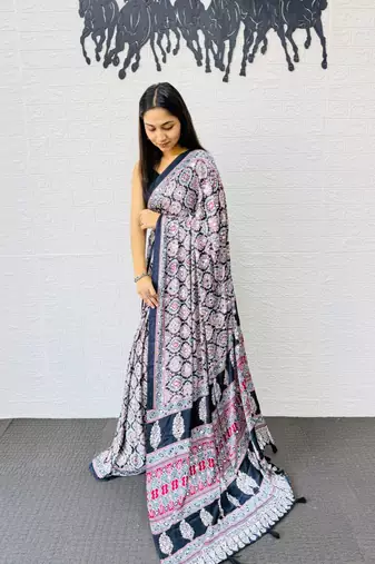 Black Color Mirror And  Latkan Pallu Border Work Satin Saree