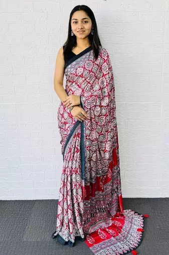 Red Color Mirror And  Latkan Pallu Border Work Satin Saree