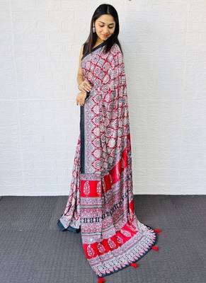 Red Color Mirror And  Latkan Pallu Border Work Satin Saree 4