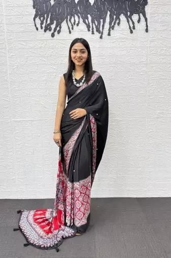 Black Color Mirror Work with Elegant Viscose Latkan Pallu Work Satin Saree