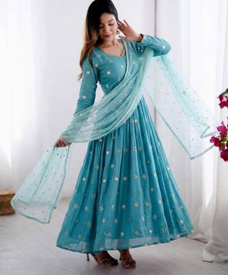 Blue silk blend embroidered gown set 3