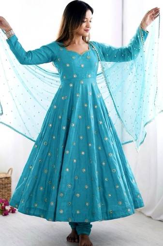 Blue silk blend embroidered gown set
