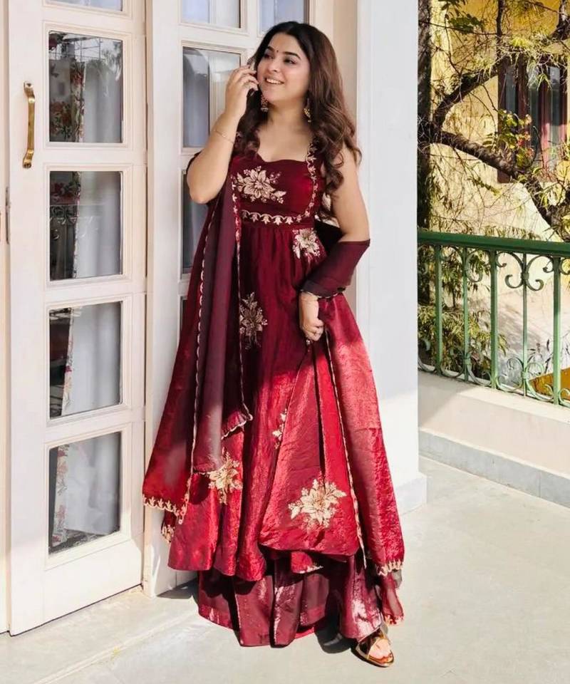 Red silk blend embroidered gown 7meter fully flair
