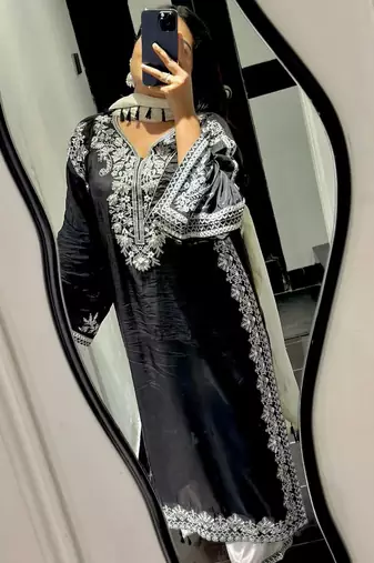 Black silk blend embroidered kurti set