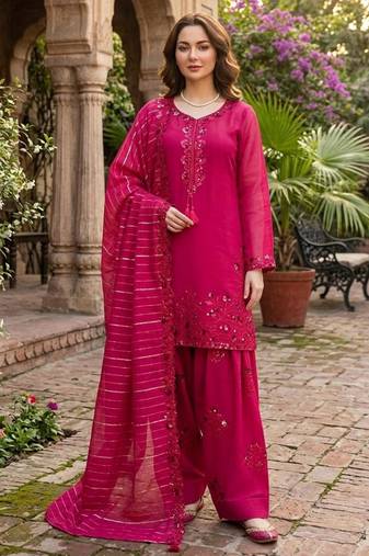 Magenta chanderi thread farshi salwar set