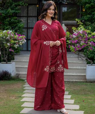 Red silk blend embroidered farshi palazzo set 2
