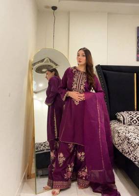 Purple crepe embroidered farshi palazzo 3