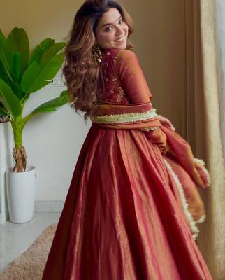 Dark champagne silk blend embroidered anarkali set 2