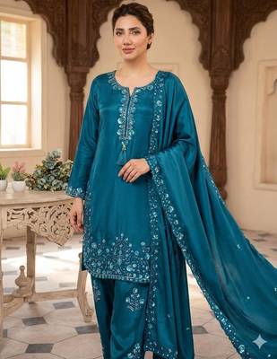 Teal silk blend embroidered farshi salwar set 2