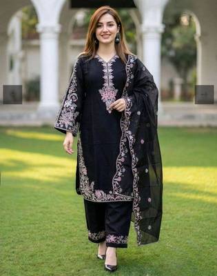 Black silk blend embroidered 3