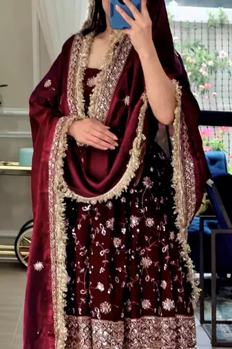 Maroon silk blend embroidered gowm set