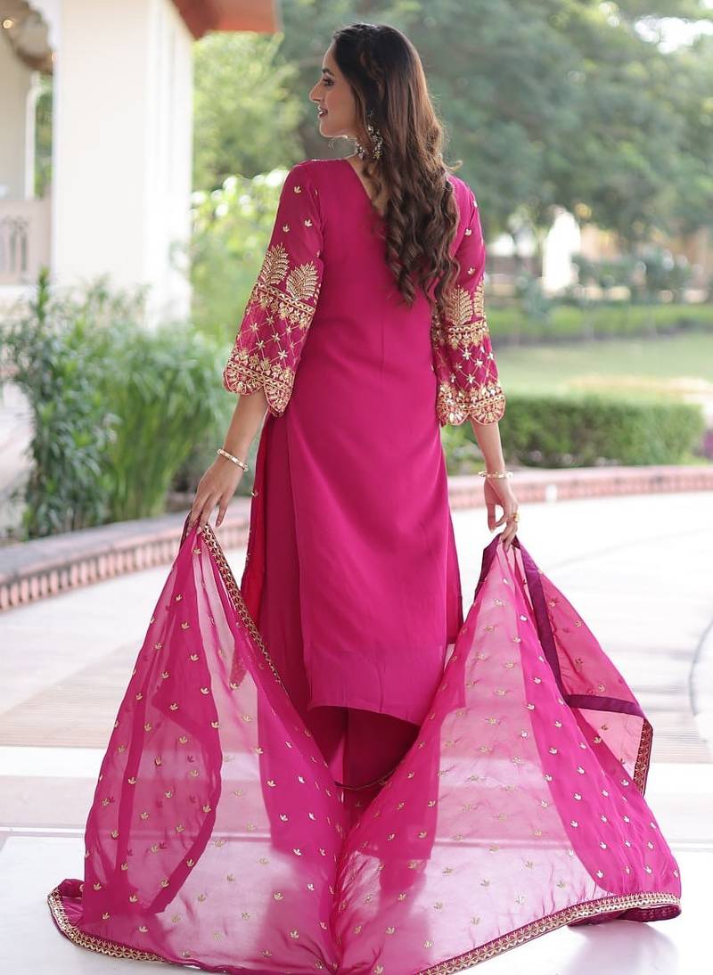 Womens new trendy faux blooming with embroidered work  kurta set